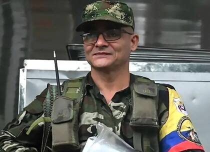 El guerrillero Iván Mordisco quedó en los planes de búsqueda de Colombia y EE.UU.