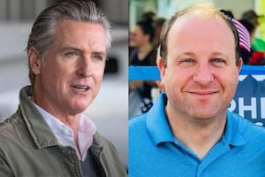 Guiño de Newsom con Jared Polis: despliega camiones y bomberos para ayudar con los incendios en Colorado