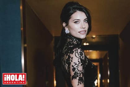 "El guion 'The Uninvited' me conmovió enseguida porque me identifiqué con la soledad y con los miedos que siente el personaje de Rose (interpretado por Elizabeth Reaser) respecto a su maternidad, mientras intenta continuar con su carrera. Cuando llegué a Los Ángeles, tenía 23 años y quedé embarazada, y eso no es lo que se supone que una actriz debe hacer si quiere empezar su carrera en Hollywood", contó Eva a ¡HOLA! Argentina.