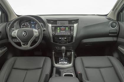 El habitáculo de la Renault Alaskan, con buena calidad, confort e insonorización