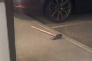 El hacha que habría utilizado el agresor en sus ataques a los restaurantes de Nueva Zelanda