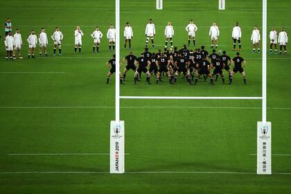 El Haka de los All Blacks y la respuesta de Inglaterra