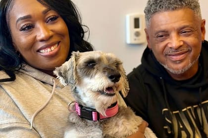 El hallazgo ocurrió en Clark, Nueva Jersey, después de que un vecino alertara sobre un can que deambulaba por la zona