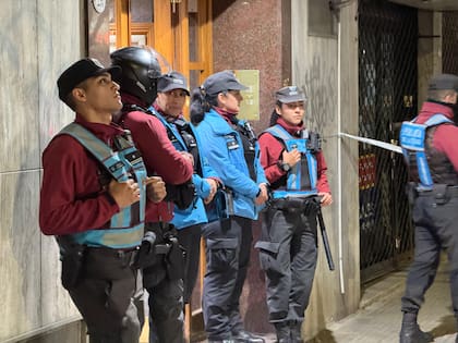 El hecho de que no hayan faltantes materiales y las puertas no hayan sido forzadas descarta la posibilidad de un robo