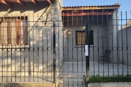 El hecho de sangre se produjo en la vivienda de la mujer, en la comuna de Godoy Cruz, donde tiene el departamento interno que alquilaba.