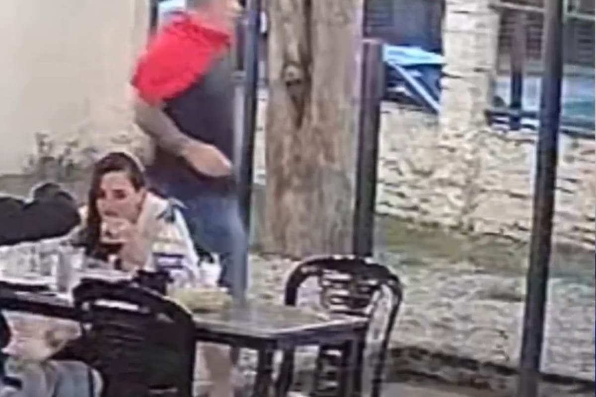 El hecho ocurrió en el patio exterior del restaurante La Cambicha en Rosario