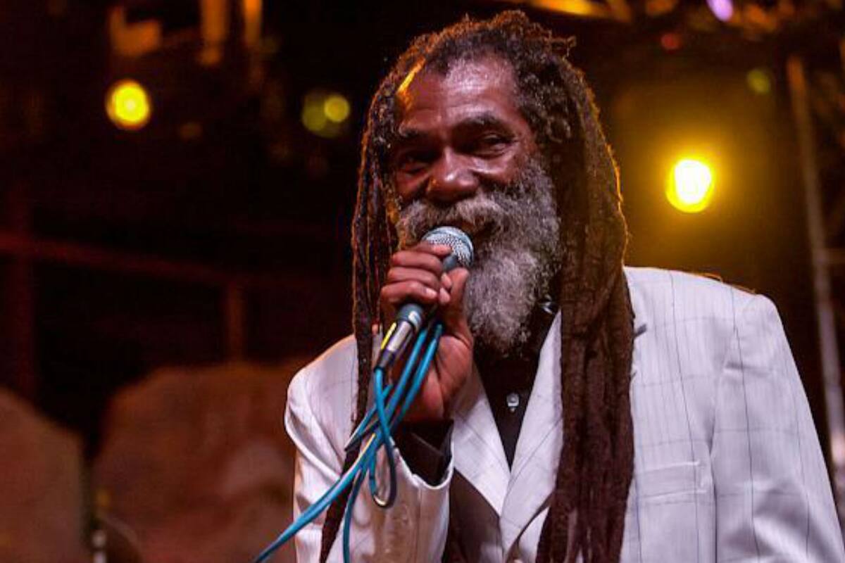 El hecho se produjo en la autopista Córdoba-Rosario, a la altura del kilómetro 497, frente a Bell Ville