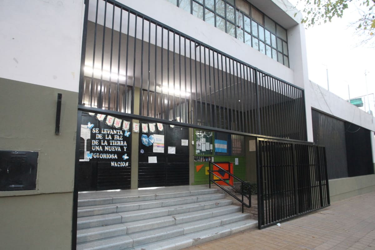 El hecho tuvo lugar en un establecimiento educativo ubicado en la Sexta Sección de la capital provincial