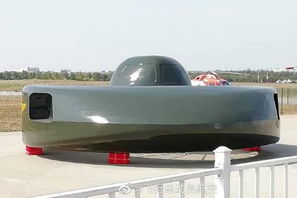 El helicóptero chino con el particular diseño circular es un modelo de ataque y con capacidad para dos tripulantes