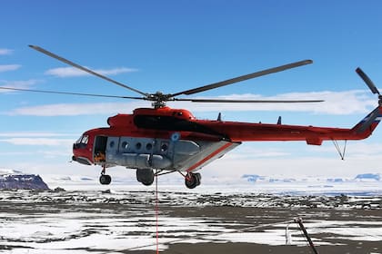 El helicóptero Mi-171 E que transportaba al vocero de Mauricio Macri