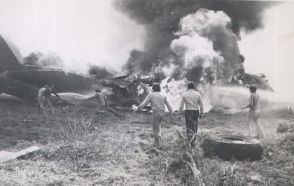 El Hércules C-130 TC-62 fue atacado por Montoneros durante el despegue en Tucumán, el 28 de agosto de 1975, en lo que el grupo guerrillero llamó "Operación Gardel"
