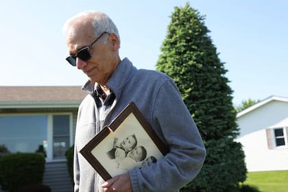 El hermano de León XIV recuerda la "incredulidad" que sintió al enterarse de su elección