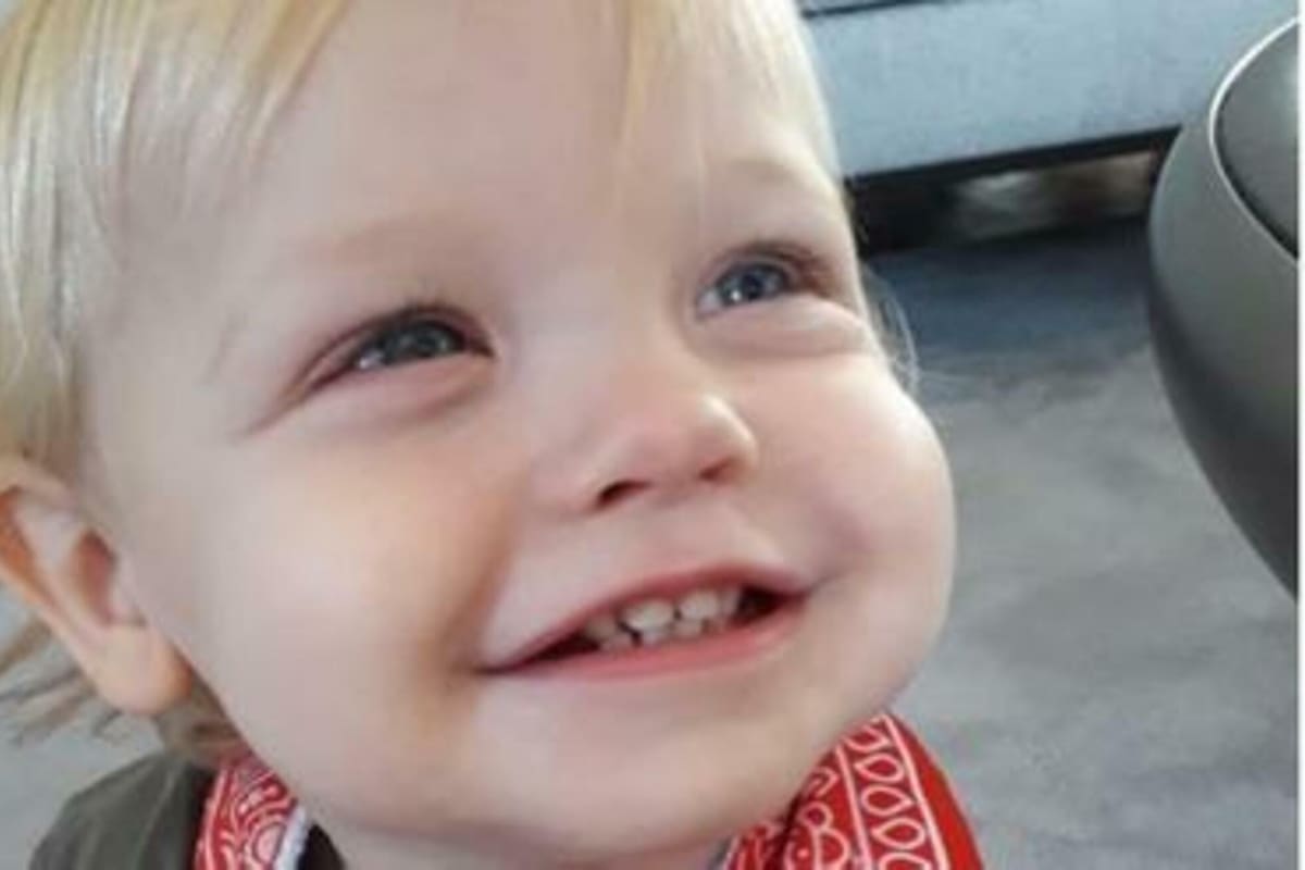 El hijo de Marley se mostró hipnotizado al conocer a la hija de una participante.