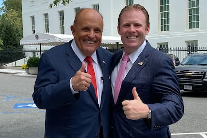 El hijo de Rudy, Andrew Giuliani agradeció a las personas que se preocuparon por la salud de su padre