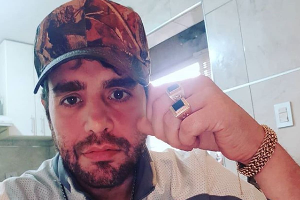 El hijo del ex presidente apuntó contra la animadora chilena