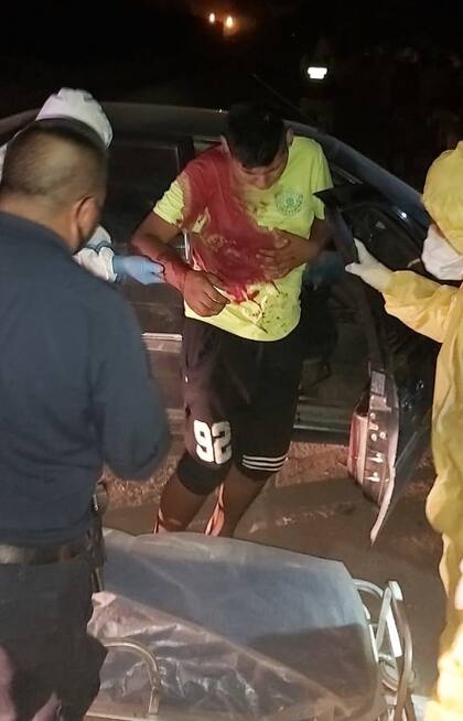 El hijo del remisero asesinado fue herido en el tórax y permanece internado en el hospital de Tartagal