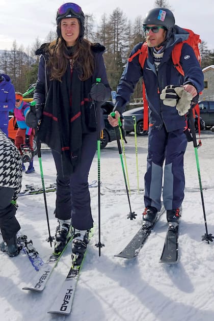 El hijo mayor de Carolina de Mónaco, Andrea Casiraghi, practicó uno de sus deportes favoritos acompañado por su mujer, Tatiana Santo Domingo.