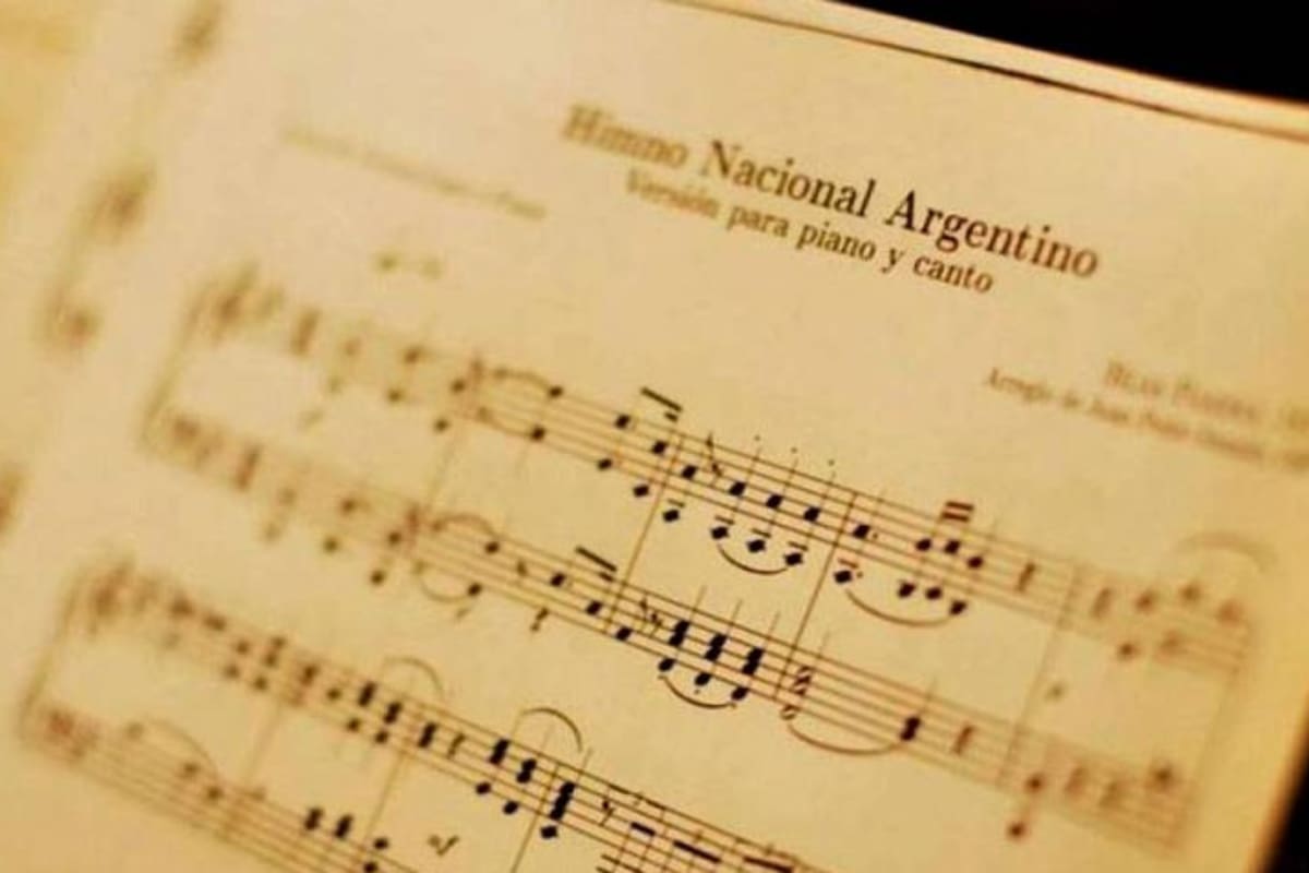 El Himno Nacional Argentino cumple 210 años y sus partituras se oyeron públicamente por primera vez en una distinguida vivienda de la calle Florida