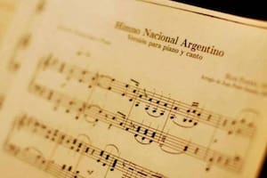 El Himno Nacional Argentino cumple 210 años y sus partituras se oyeron públicamente por primera vez en una distinguida vivienda de la calle Florida