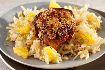 El hinojo tiene efecto antiespasmódico a nivel gastrointestinal y cualidades diuréticas y antioxidantes