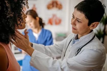 El hipotiroidismo es más frecuente y está infradiagnosticado