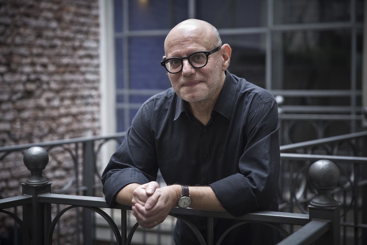 El historiador italiano dice que vivimos en una era "sin un orden posible", entre nuevas derechas que buscan soluciones autoritarias y una izquierda en "duelo inacabado" por el fracaso de sus viejos modelos