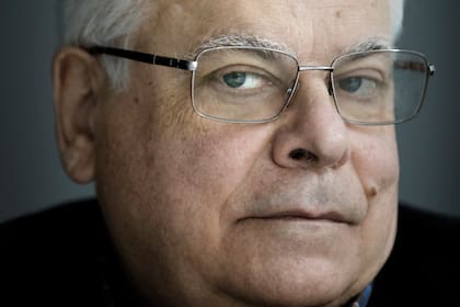 El historiador Luis Alberto Romero, otra voz crítica frente al proyecto oficial