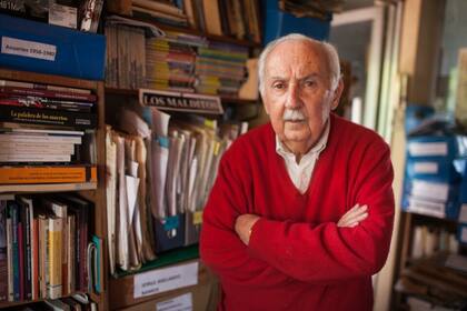 El historiador Norberto Galasso, en su casa en Parque Chacabuco