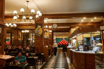 El histórico bar abrió en 1894 sobre Avenida de Mayo