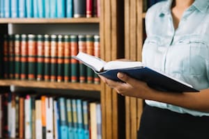 El histórico libro va a incorporar terminología que nació en la web (Foto: Freepik)