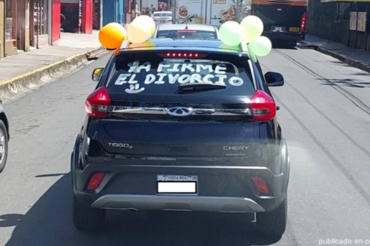 El hombre aseguró que su divorcio es una victoria para él y sus hijos (Foto:Facebook)