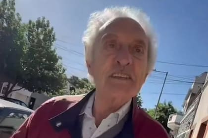 El hombre atacó a la joven que había estacionado el auto a pocos metros de su vivienda