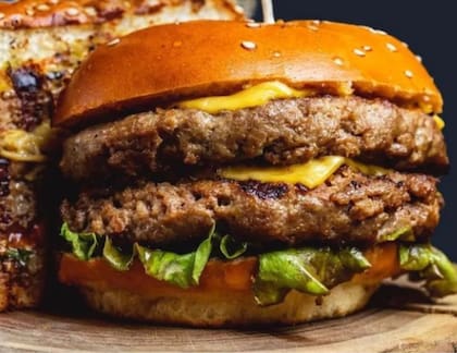 El hombre colocaba insectos en su comida para denunciar al restaurante