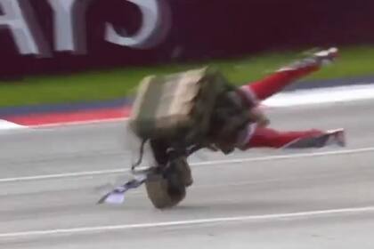 El hombre del jet pack tuvo un aterrizaje forzoso en el circuito de Spielberg, en Austria