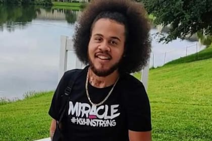 El hombre del milagro salió de un duro cuadro en 2017 y pudo volver a caminar