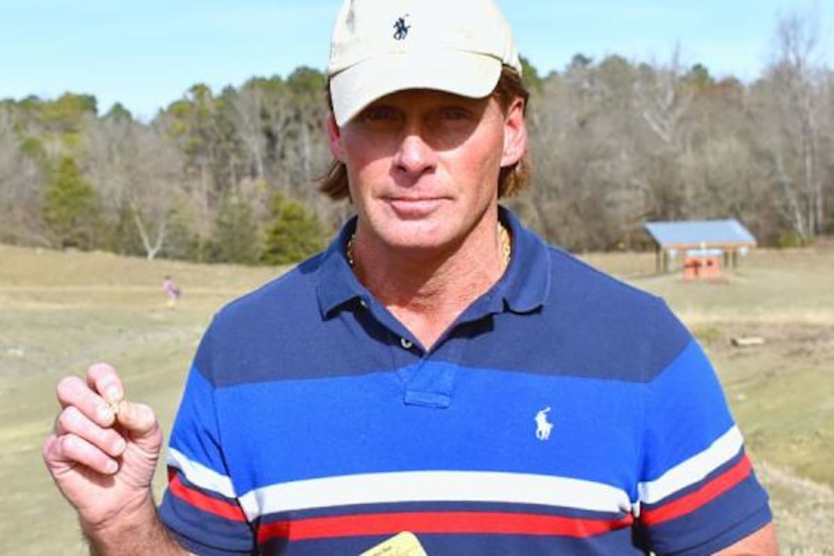 El hombre descubrió la piedra preciosa mientras paseaba junto a su novia el en el parque estatal. Fuente: Arkansas State Parks