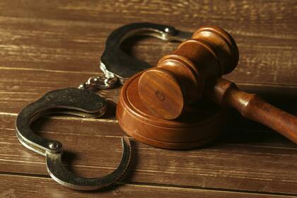 El hombre fue identificado en Florida tras un arresto por cocaína