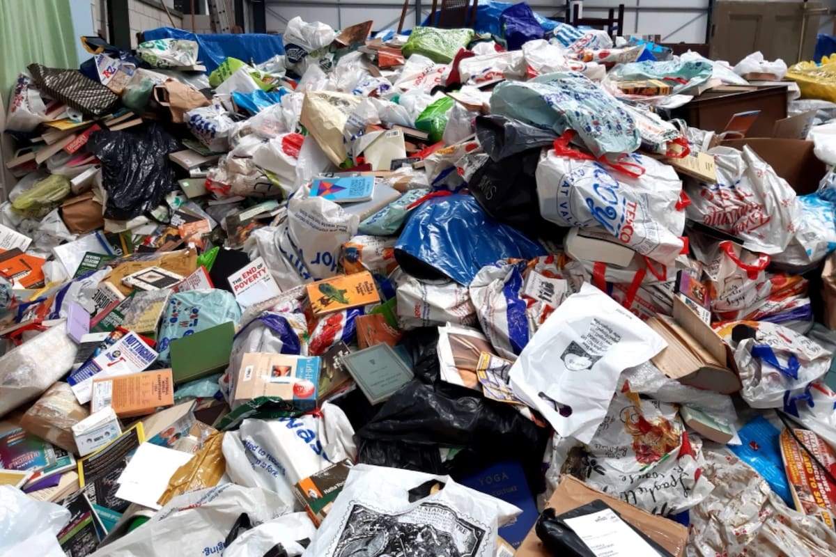 El hombre había acumulado 60.000 objetos