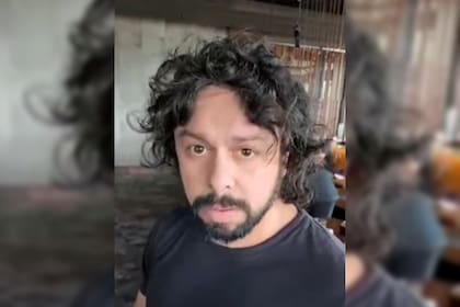 El hombre habría amenazado de muerte a Duggan y le habría escupido la cara