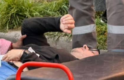 El hombre herido, en las inmediaciones de un colegio de El Palomar