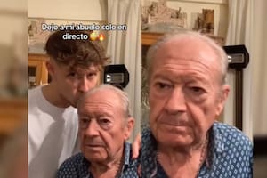 El hombre no tuvo temor e hizo una excelente trasmisión (Captura video)