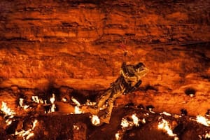 El hombre que descendió por primera vez a la puerta al infierno y obtuvo muestras de suelo únicas