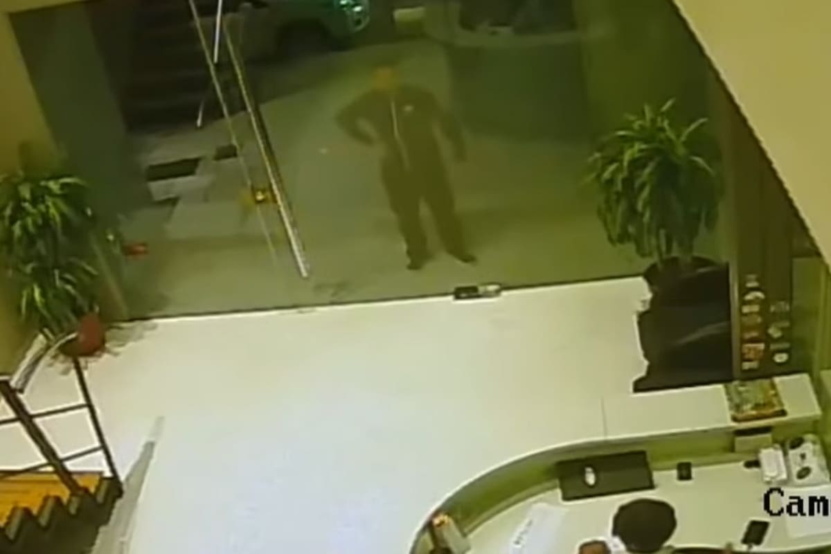 El hombre que ingresó al despacho del Frente Renovador se llevó tres computadoras e intentó ingresar a los servidores