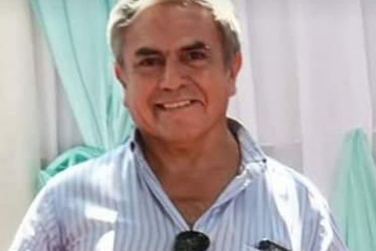 El hombre resultó herido de gravedad al impactar contra un caminón entre Santa Cruz de la Sierra y Cochabamba