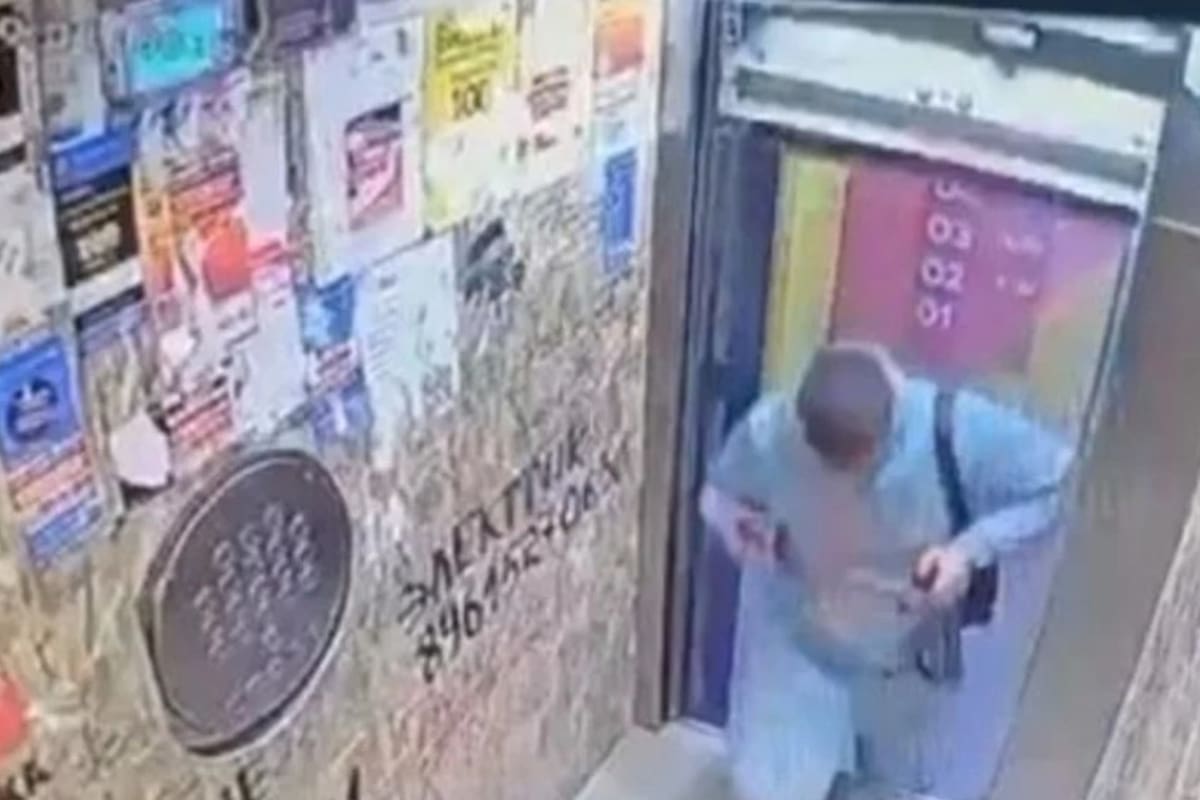 El hombre se salvó de milagro gracias a sus rápidos reflejos.