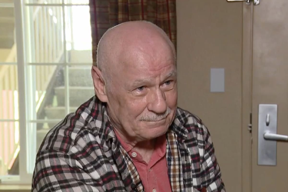 El hombre vendió su casa para supuestamente cobrar su premio millonario, pero en realidad era una estafa