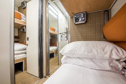 El hombre volvió a su casa sin poder realizar el viaje (Foto Twitter @CalSleeper)