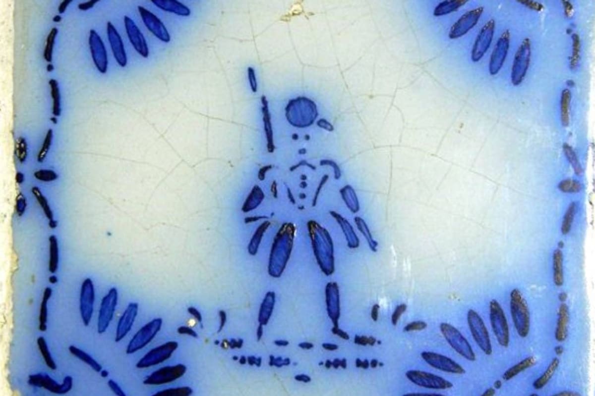 El hombrecito del azulejo, según la representación que puede verse en la casona El Paraíso que el escritor Manuel Mujica Lainez tenía en la provincia de Córdoba