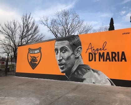 El homenaje del Club El Torito de Rosario para Di María; allí se formó el crack rosarino