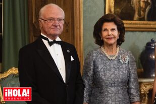 El homenajeado junto a su mujer, la reina Silvia.